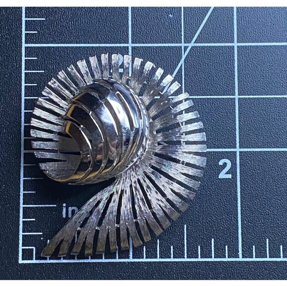 Vintage JJ Jonette  Brooch Pin Silver-Tone Spiral Swirl Modernist Tornado 1980s - Picture 8 of 8